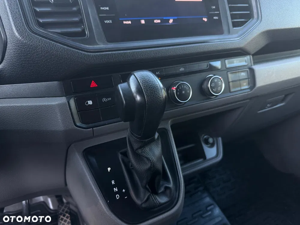 Volkswagen Crafter / L3H3 / 2.0 177KM /  AUTOMAT / NAJBOGATSZA WERSJA / TABLET / NAVI / SKÓRA / FV23% - miniatura 18