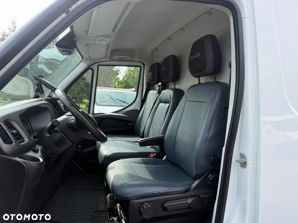 Iveco DAILY / 2.3D / L3H3 / HAK 3.5T / FV23% / NAJBOGATSZA WERSJA / L3 H3 - miniatura 11